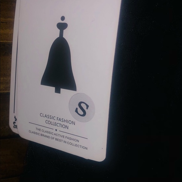 NWT Ginoo Black Gown - Picture 4 of 8